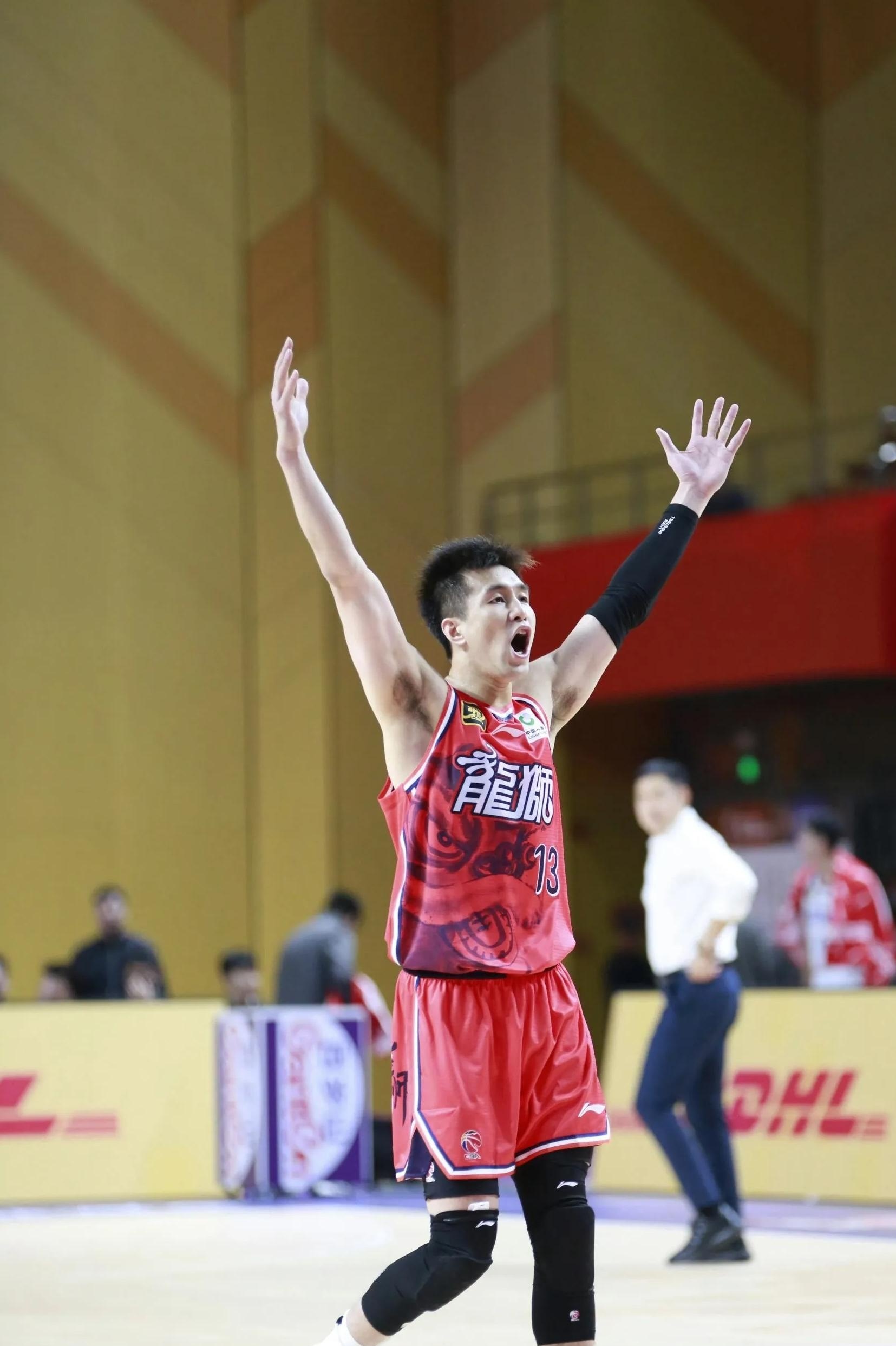 NBA常规赛窗口期再迎强敌；成都蓉城绝杀压哨；主帅态度：球迷炸锅；纪律约束更严格的简单介绍-米兰网页版